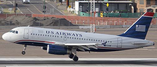 US Airways Airbus A319-132 N802AW, Phoenix Sky Harbor, April 5, 2011